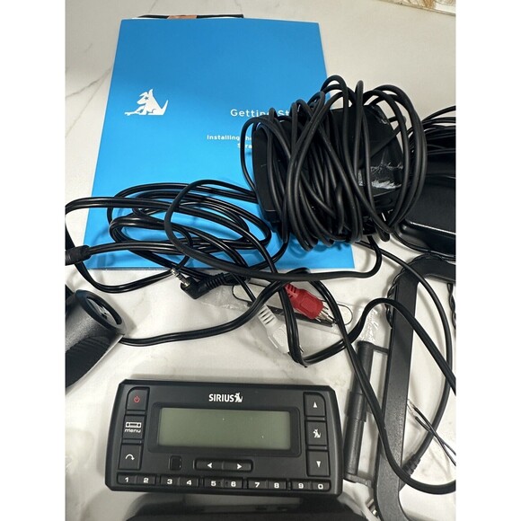 Sirius Dock play + Complete Vehicle Kit Satellite Stratus 5 Radio - SV5TK1 -NEW! - Picture 10 of 11